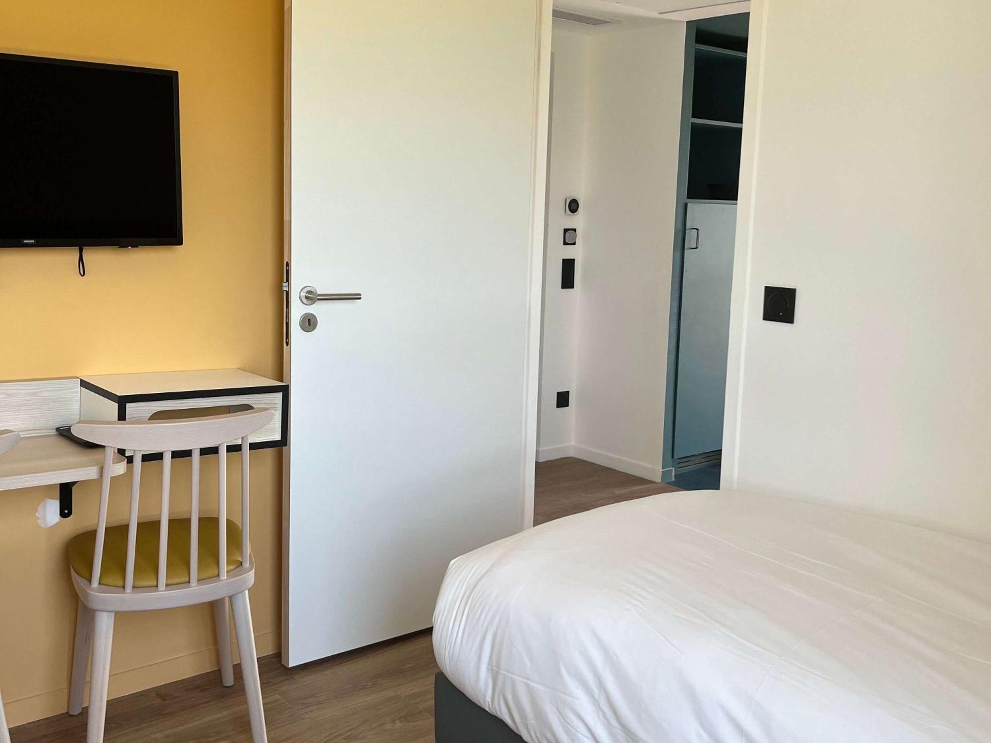 Aparthotel Adagio Access Porte De Camargue 圣马丹-德克罗 外观 照片
