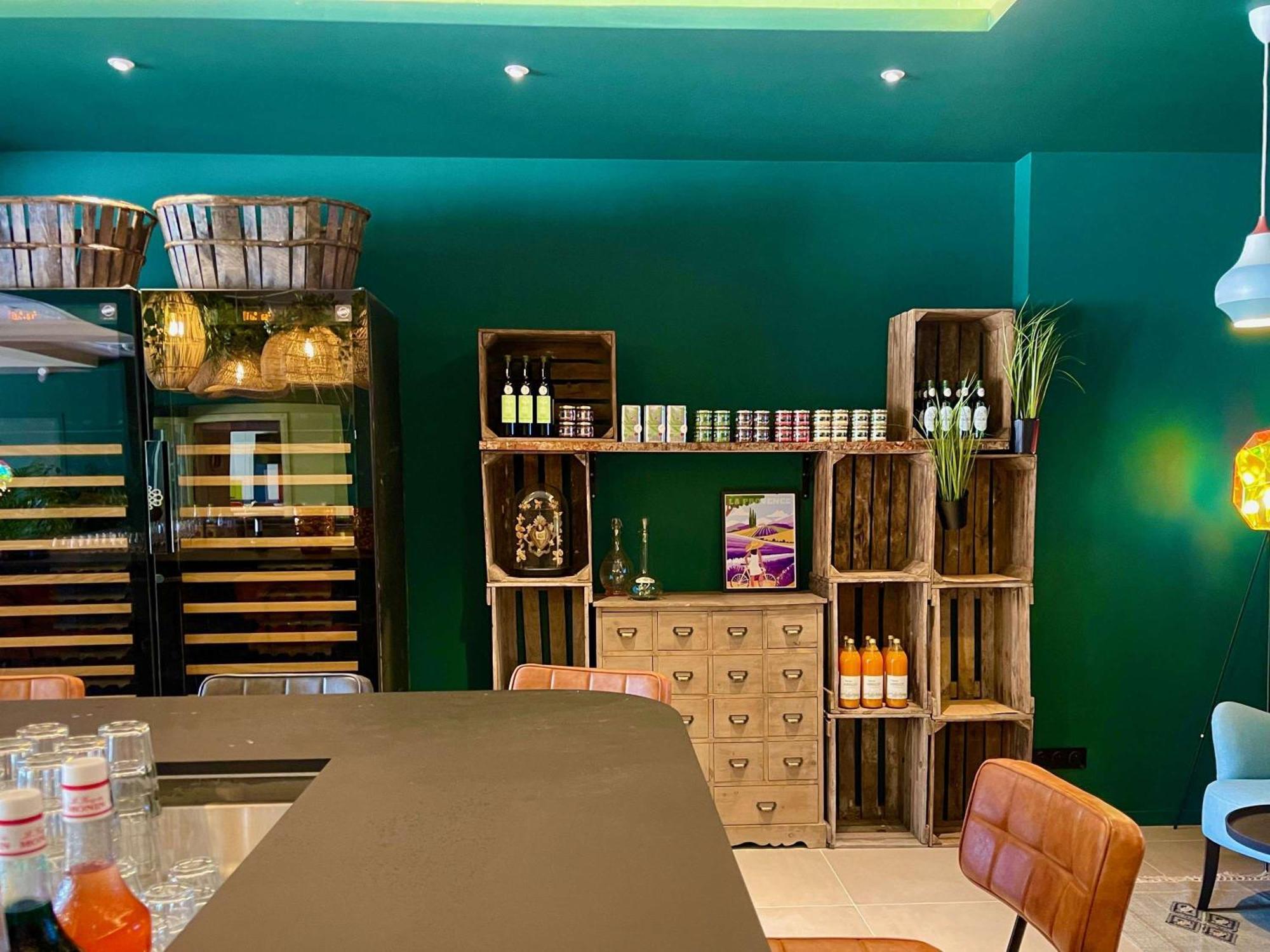 Aparthotel Adagio Access Porte De Camargue 圣马丹-德克罗 外观 照片