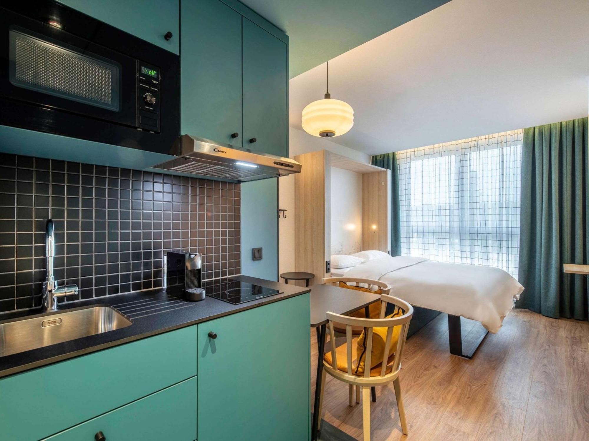 Aparthotel Adagio Access Porte De Camargue 圣马丹-德克罗 外观 照片
